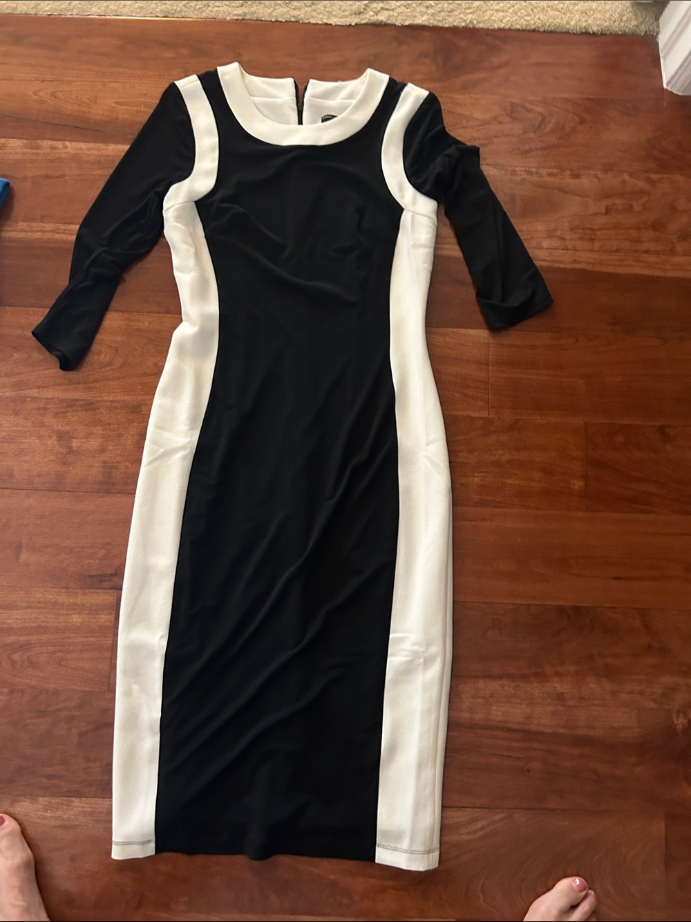 Maggy London Black and White Colorblock Midi Dress